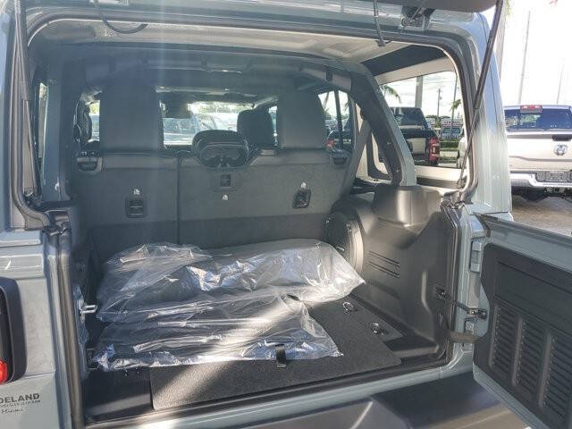 2025 Jeep Wrangler Rubicon X