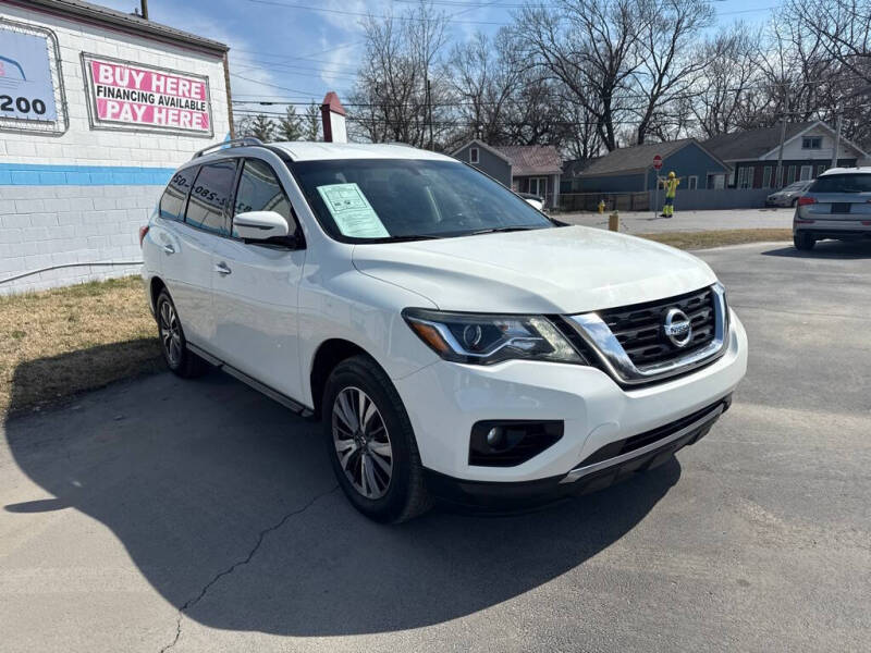 2017 Nissan Pathfinder S