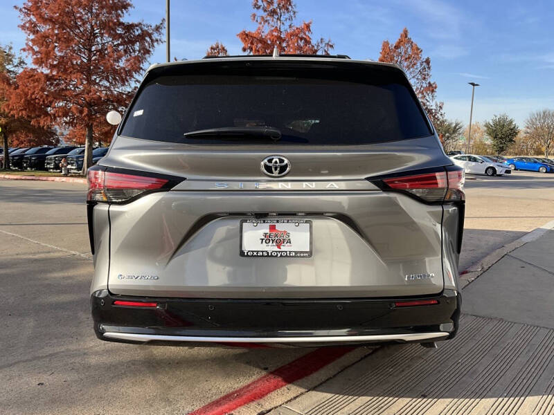 2026 Toyota Sienna Limited 7-Passenger
