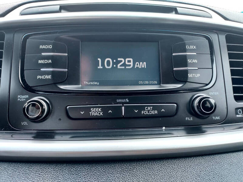 2017 Kia Sorento LX
