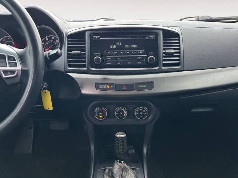 2014 Mitsubishi Lancer ES