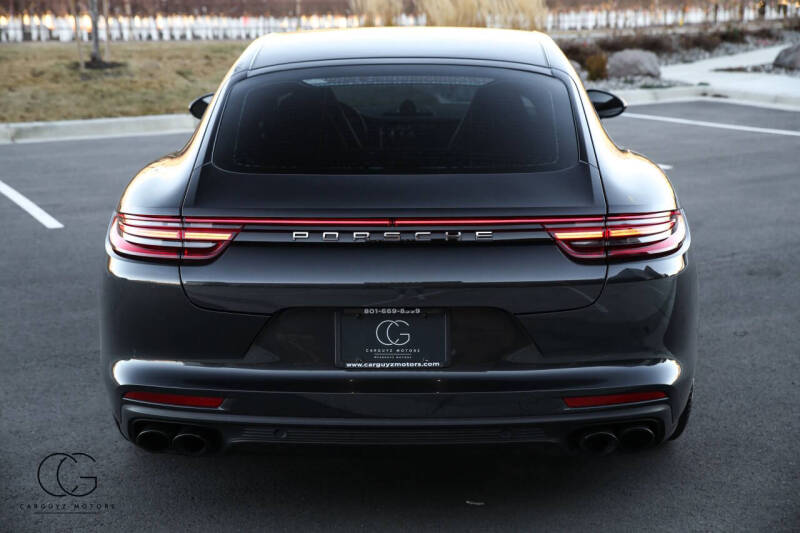2020 Porsche Panamera