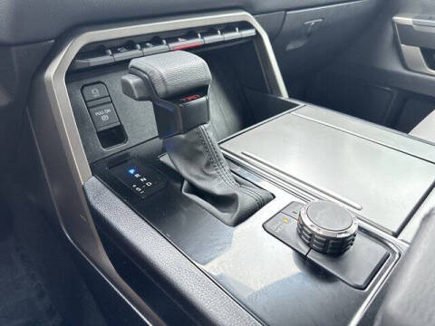 2025 Toyota Sequoia SR5