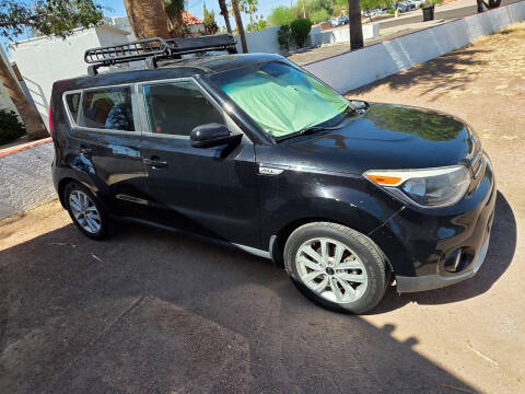 2017 Kia Soul +