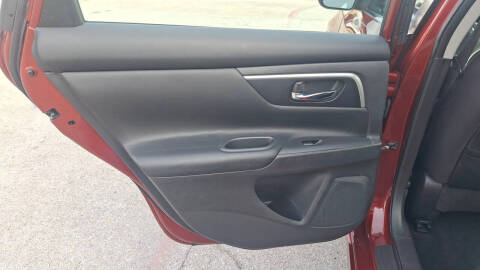 2016 Nissan Altima 2.5 SR