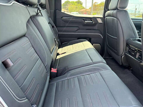 2024 GMC Sierra 1500 AT4X