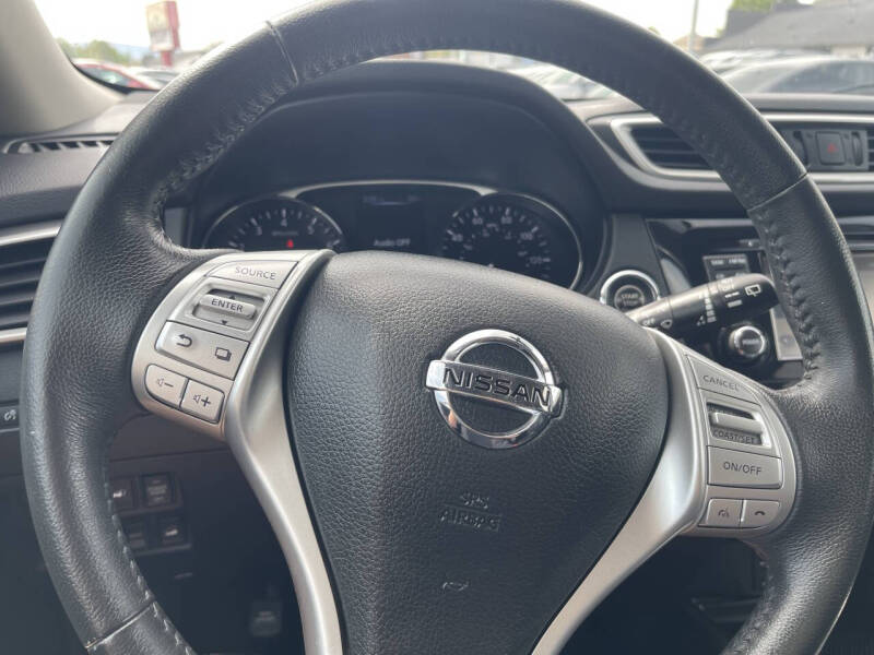 2016 Nissan Rogue SL