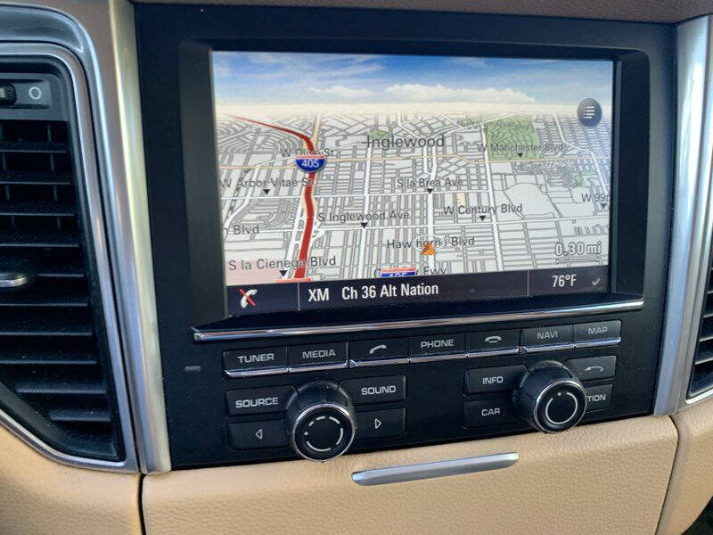 2015 Porsche Macan S