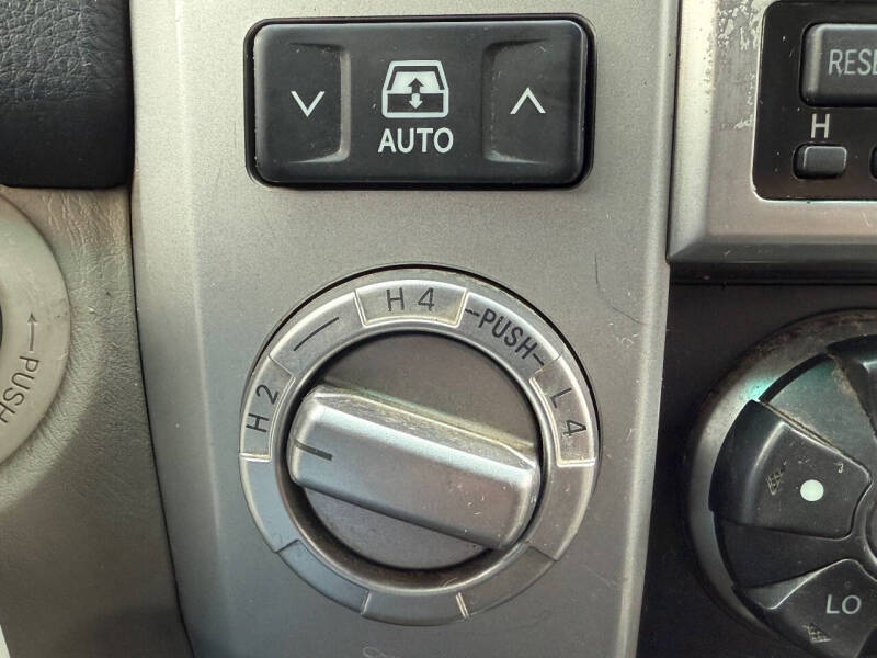 2004 Toyota 4Runner SR5