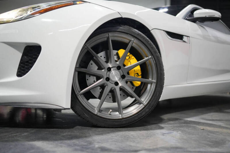 2017 Jaguar F-TYPE Premium