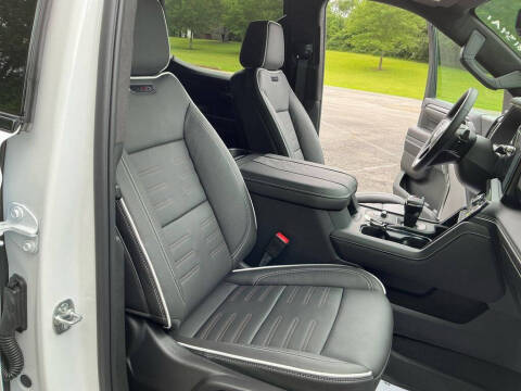 2025 GMC Sierra 1500 AT4X