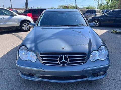 2005 Mercedes-Benz C-Class for sale at Zor Ros Motors Inc. in Melrose Park IL