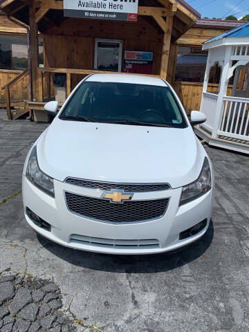 2013 Chevrolet Cruze for sale at Country Auto Sales Inc. in Bristol VA