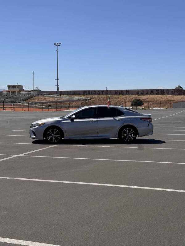 2019 Toyota Camry SE