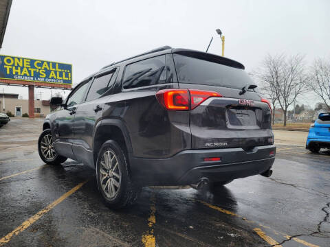 2017 GMC Acadia SLE-2