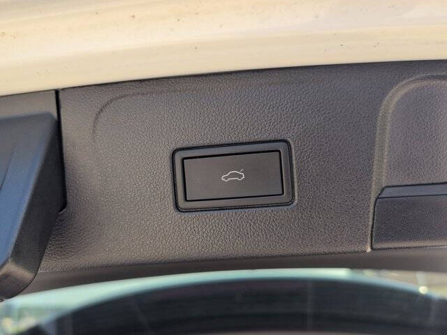 2024 Volkswagen Atlas SE