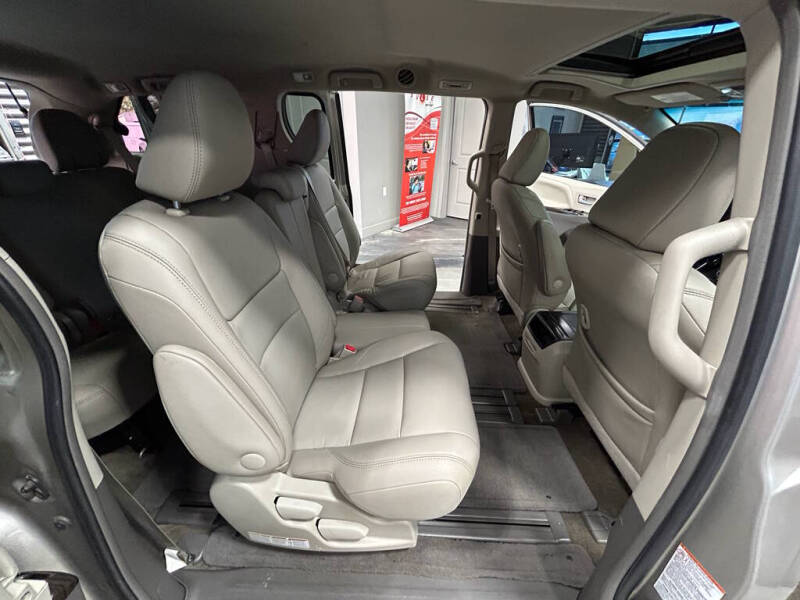 2017 Toyota Sienna