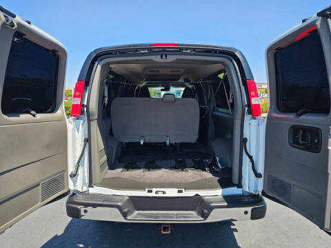 2025 GMC Savana LT 3500