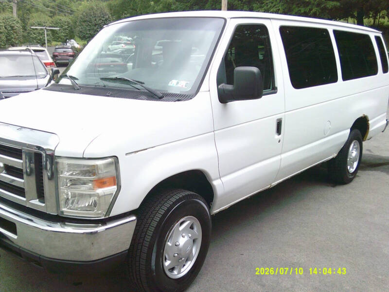 2011 Ford E-Series E-350 SD XLT