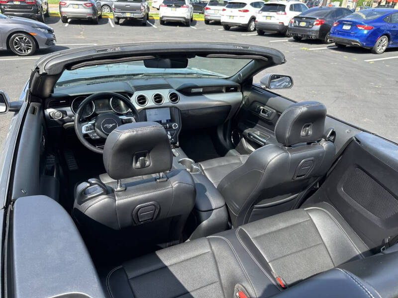 2022 Ford Mustang EcoBoost Premium