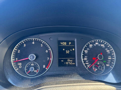 2015 Volkswagen Passat 1.8T Limited Edition