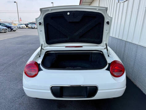 2002 Ford Thunderbird Deluxe