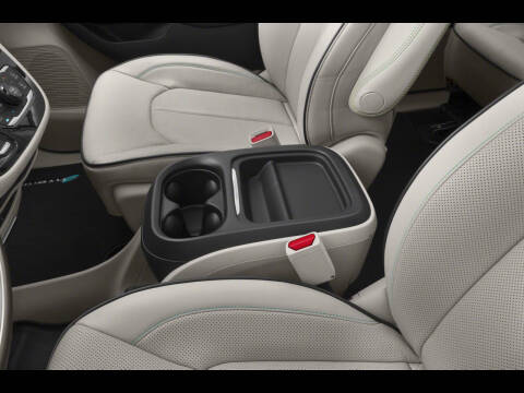 2017 Chrysler Pacifica Hybrid Platinum