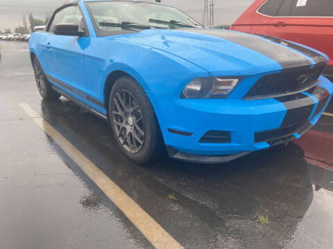 2012 Ford Mustang for sale at BELOW BOOK AUTO SALES in Idaho Falls ID