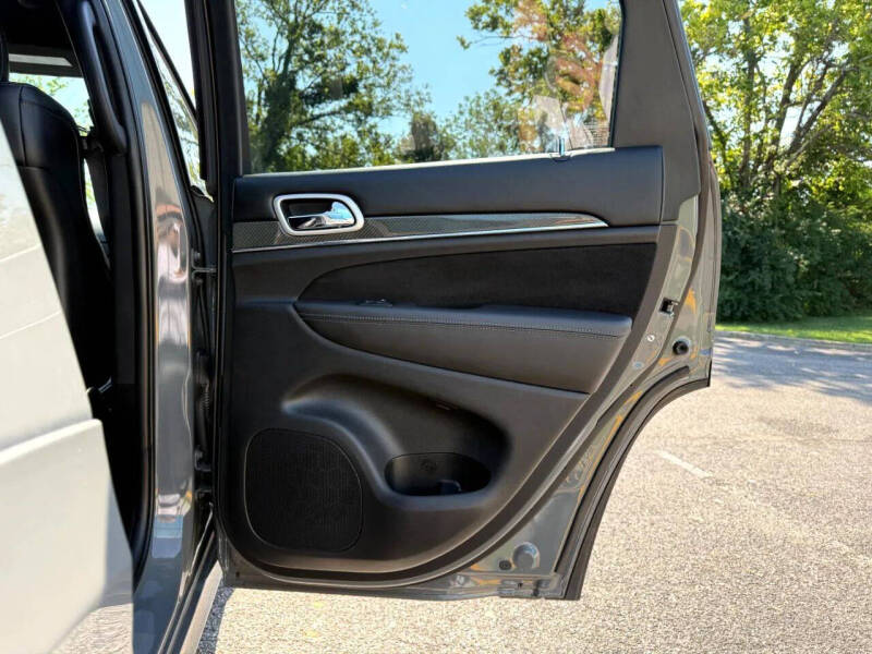 2019 Jeep Grand Cherokee SRT