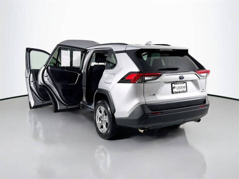 2022 Toyota RAV4 Hybrid LE