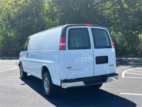 2022 GMC Savana 2500