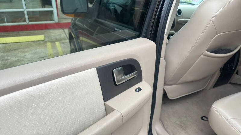 2004 Ford Expedition Eddie Bauer
