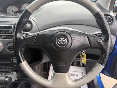 2000 Toyota Vitz