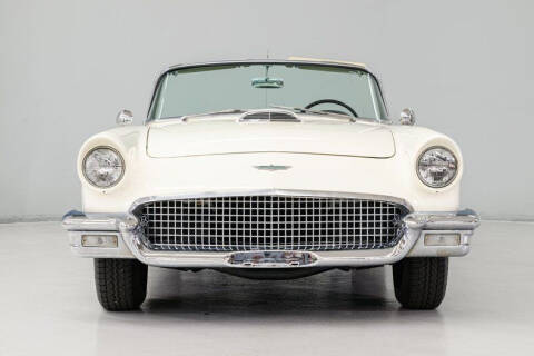 1957 Ford Thunderbird