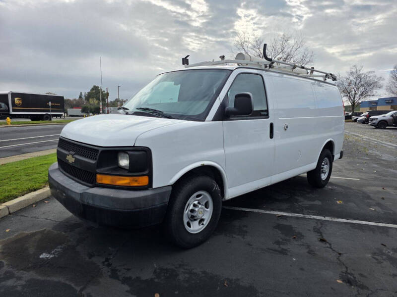 2013 Chevrolet Express Cargo Work Van's photo