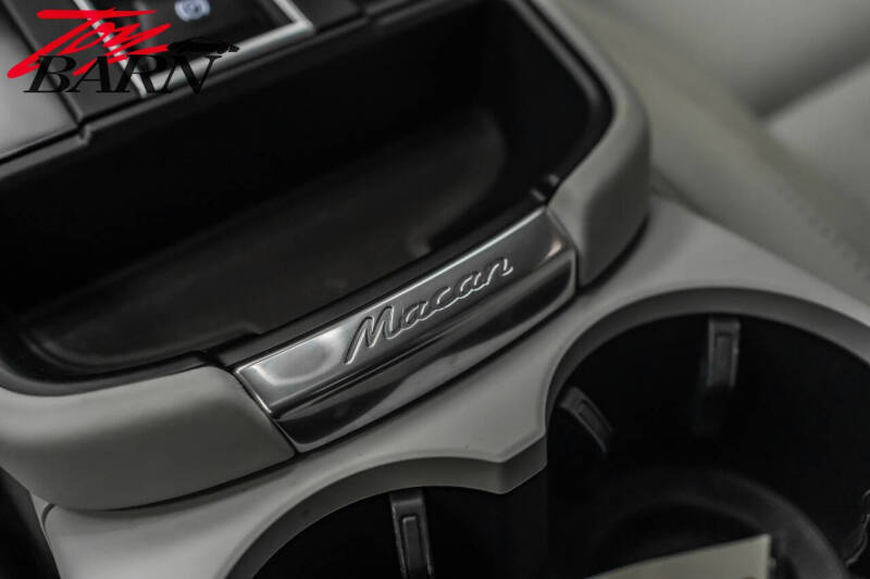 2022 Porsche Macan S