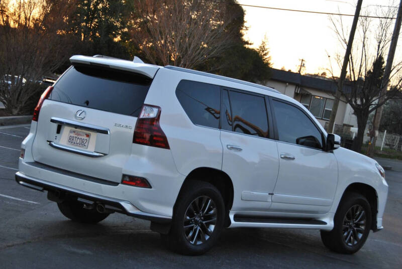 2017 Lexus GX 460
