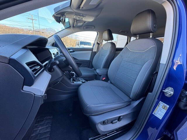 2024 Volkswagen Taos SE 4Motion