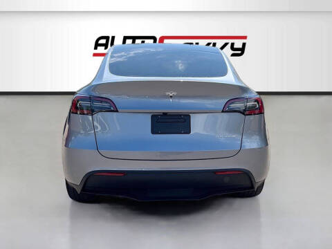 2024 Tesla Model Y Long Range