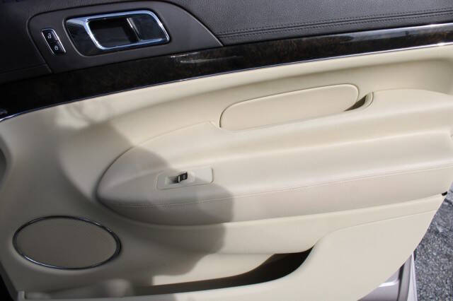 2018 Lincoln MKT Reserve