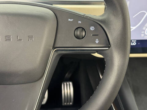 2023 Tesla Model X Standard Range