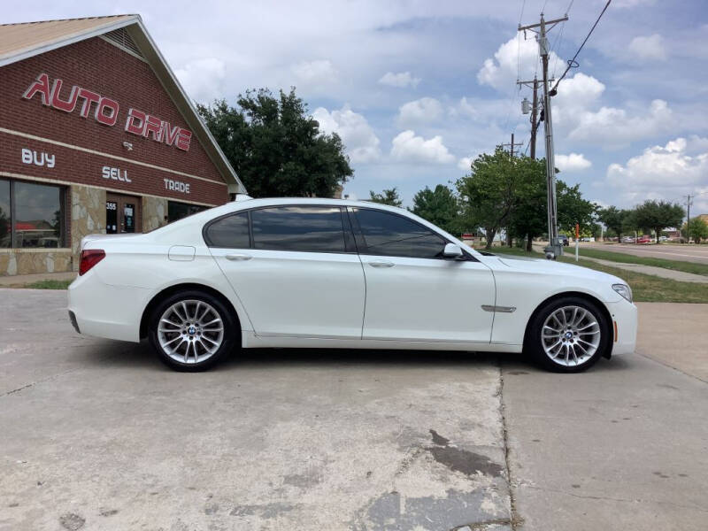 2013 BMW 7 Series 750i photo 9