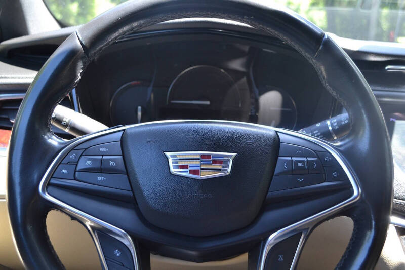 2019 Cadillac XT5 Luxury
