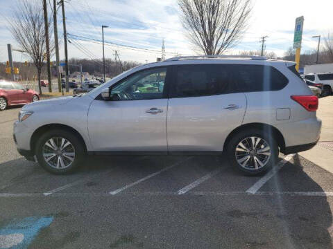 2019 Nissan Pathfinder SV