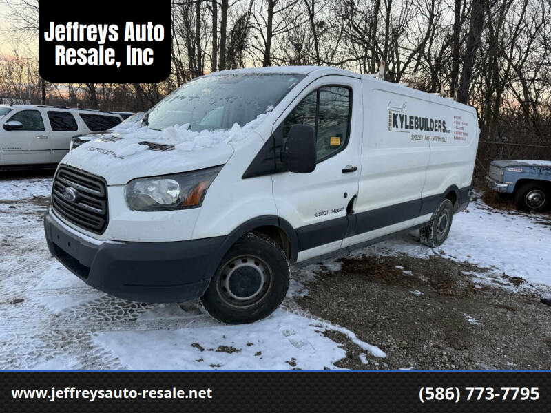 2015 Ford Transit Base's photo