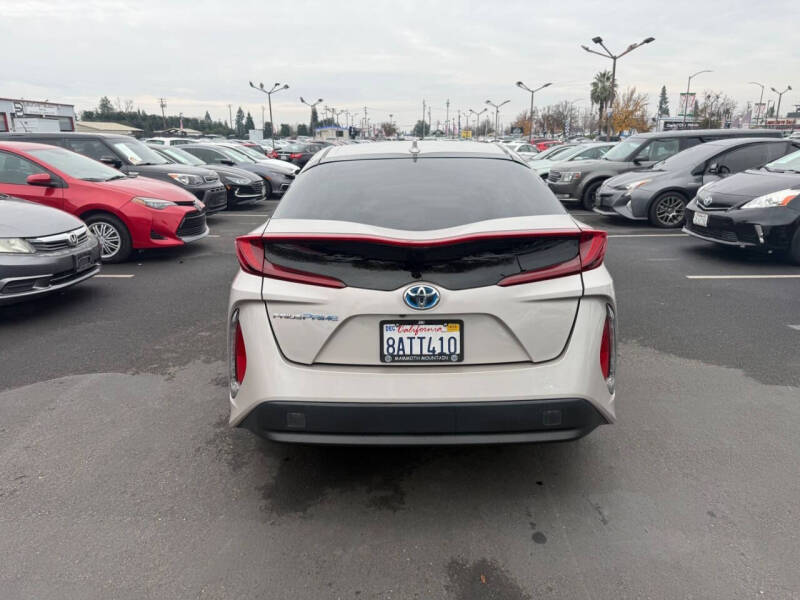 2017 Toyota Prius Prime Advanced