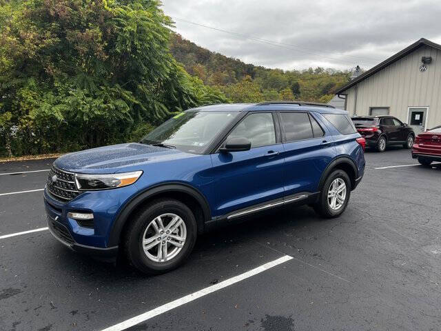 2022 Ford Explorer XLT's photo