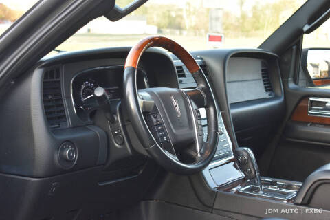 2017 Lincoln Navigator Select