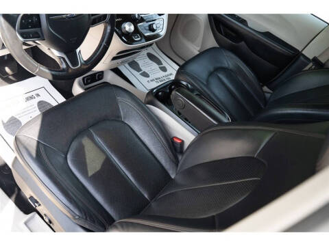 2020 Chrysler Pacifica Touring L