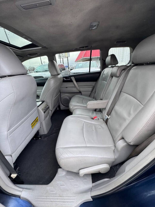 2013 Toyota Highlander SE